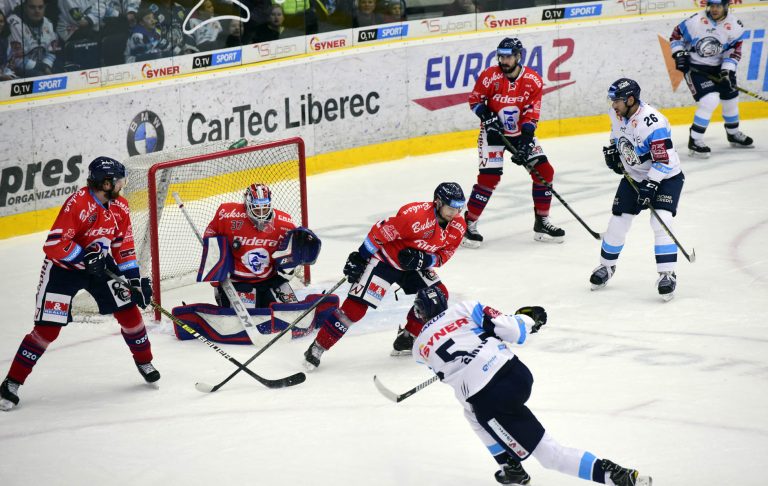 Liberec a Hradec Králové budou hájit neporazitelnost