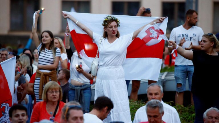 Stovky žen opět demonstrovaly v Minsku proti Lukašenkovi