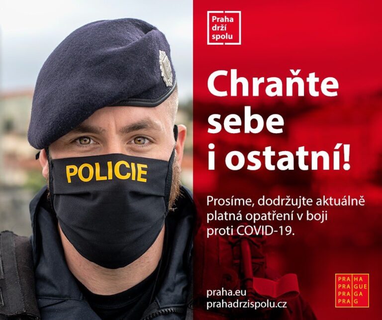 Praha spouští kampaň proti covidu. Jejími tvářemi jsou policisté i hasiči