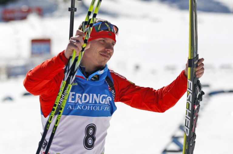 Biatlonista Usťugov asi přijde o olympijské medaile z roku 2010