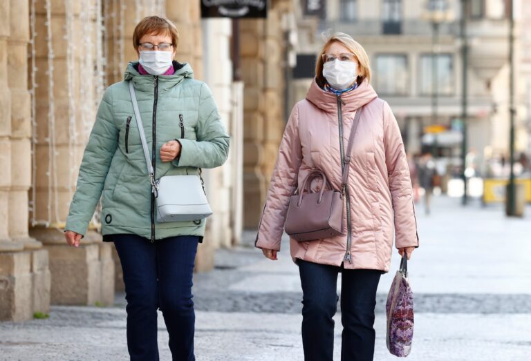 Přehledně: Jaká pravidla od rána platí a co Česko čeká dál