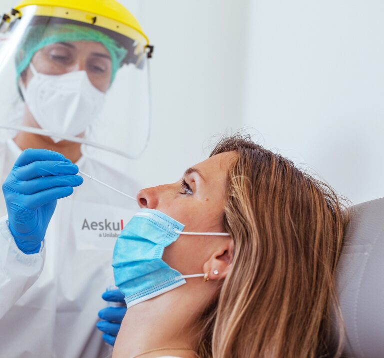 PES zůstává na 57 bodech, vláda by mohla rozvolnit