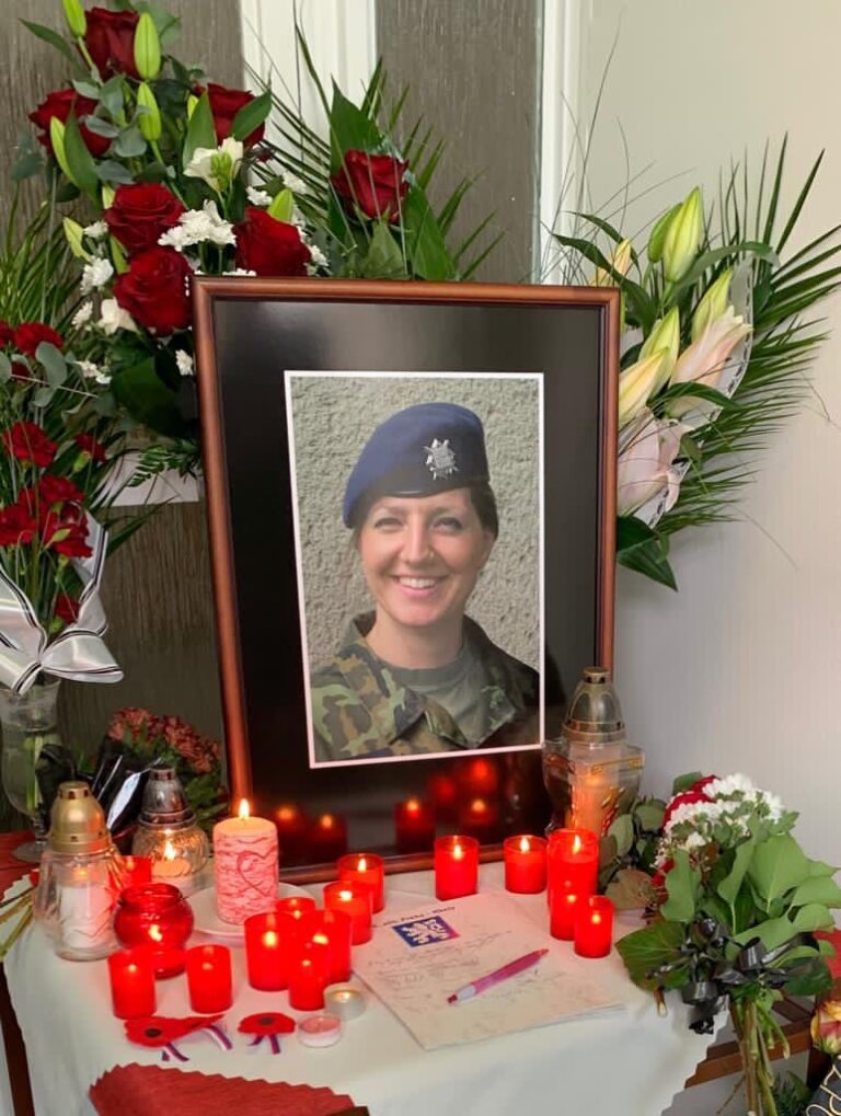 Zeman udělí vyznamenání in memoriam vojákyni Tiché