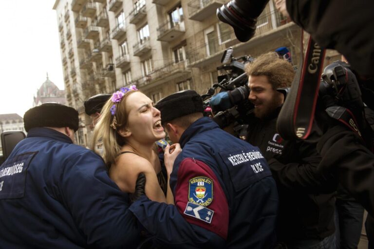 RFE/RL:Maďarská státní média neřeší jen to, o čem psát, ale i jak