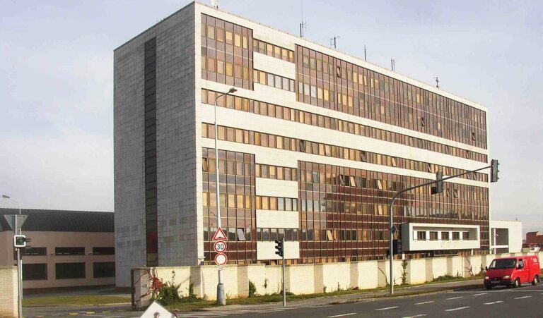 Bezpečnostní informační služba varuje ve výroční zprávě před čínskými a ruskými špiony