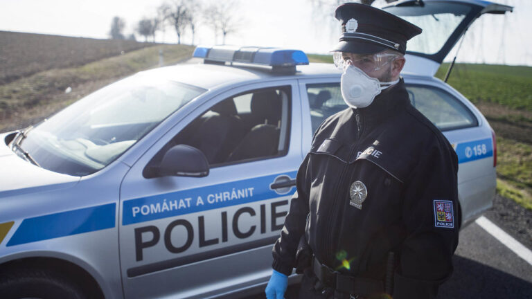 Po střelbě v obci Líský na Kladně zemřeli tři lidé