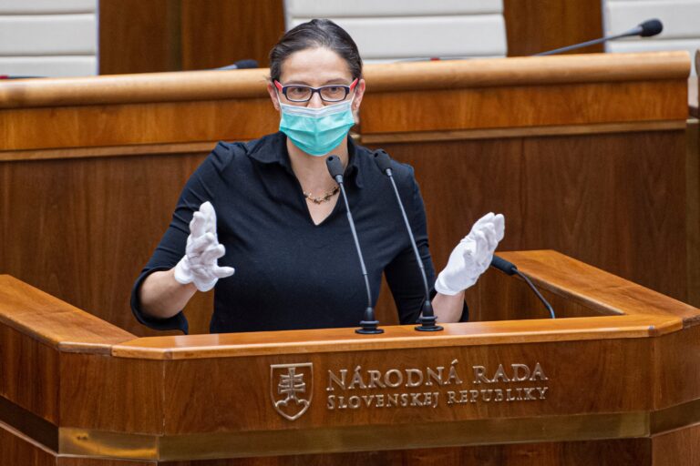 Ministerka Kolíková: Maďarsko zneužíva značku V4