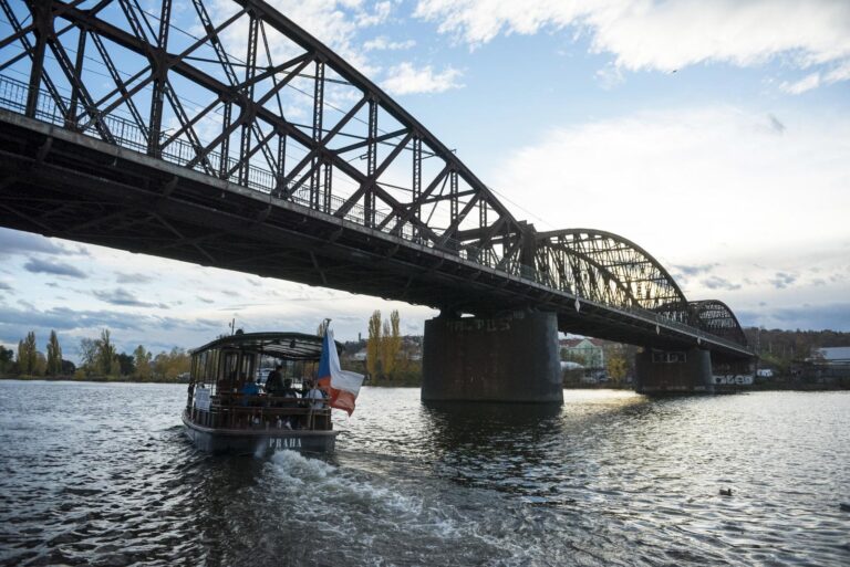 V ČR vyžaduje 319 železničních mostů zásah, stát na ně dá miliardy