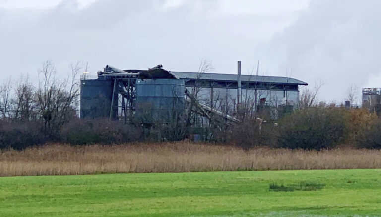 Výbuch v čističce v anglickém Bristolu si vyžádal řadu zraněných