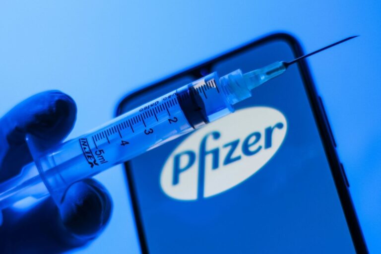Pfizer a BioNTech požádaly o podmínečnou registraci vakcíny v EU