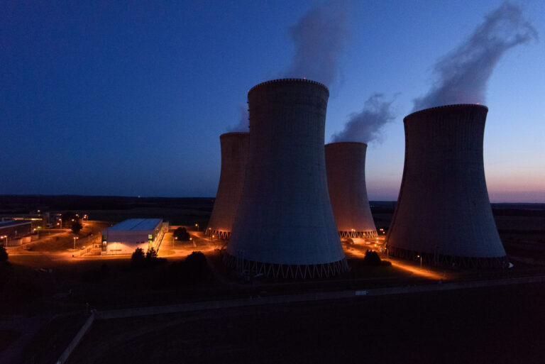 Rusko může rozestavět Dukovany a pak nás vydírat