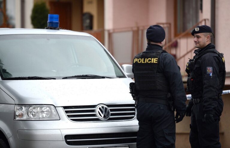 Myslivci našli na Nymbursku tělo muže, případ vyšetřuje policie