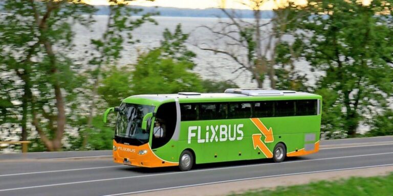 FlixBus kvůli protikoronavirovým opatřením ruší cesty o svátcích
