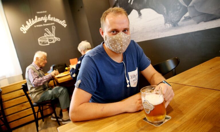 Omezení provozní doby je likvidační, říkají restauratéři