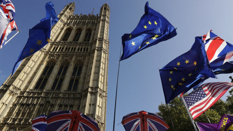 Státy EU podpořily platnost dohody s Británií od 1. ledna