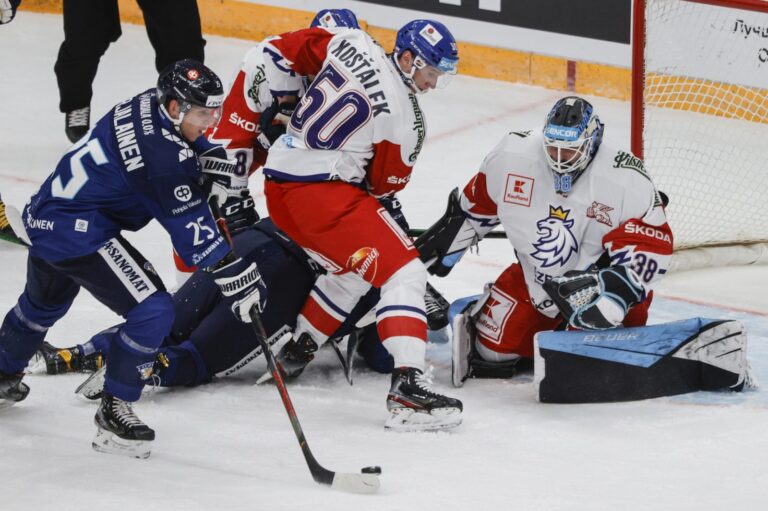 Hokejisté začali Channel One Cup porážkou s Finskem 3:4