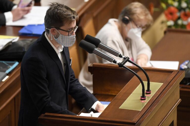 Michálek:Firmy z Agrofertu dostaly na dotacích za dva roky 20 mld