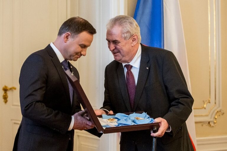 Prezident Zeman se dnes setká s polským protějškem Dudou