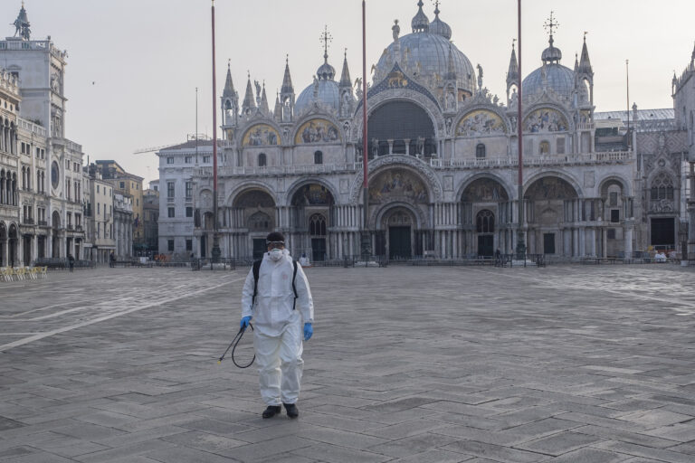 Karanténa kvůli covidu má skončit už příští týden