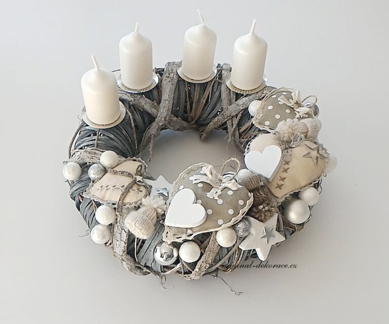 Je bronzová neděle, čas zapálit dvě svíce na adventním věnci