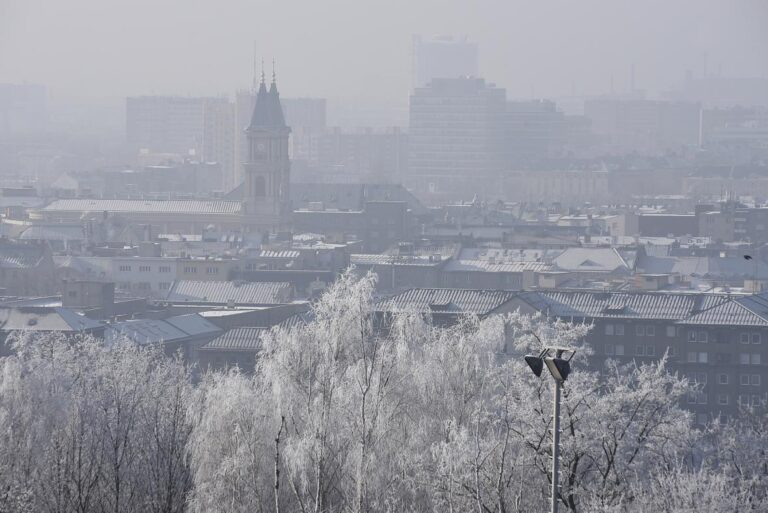 Polétavý prach se nejvíce podílí na úmrtí v Itálii, ČR a Polsku