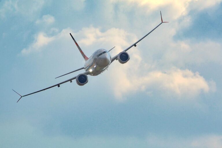 To70: Počet smrtelných obětí leteckých nehod loni vzrostl na 299