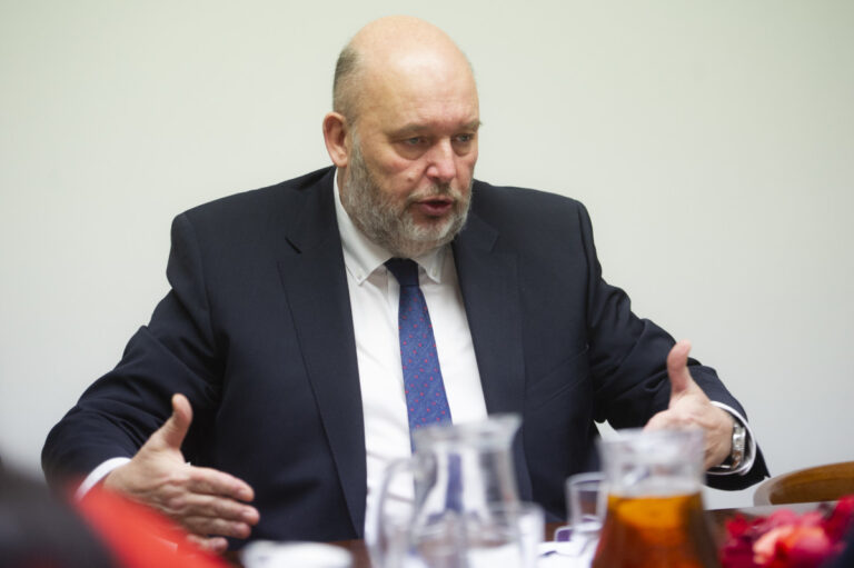 Toman očekává další úhyny na ptačí chřipku, situace je špatná