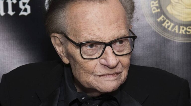 Zemřel legendární moderátor Larry King