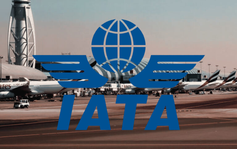 Bod zlomu pro normální cestování. IATA chystá očkovací e-pasy pro vstup do letadel