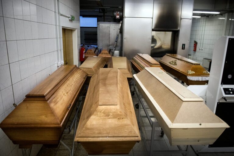 Loňský nárůst zemřelých o 15 % byl od roku 1950 výjimečný, uvedl ČSÚ