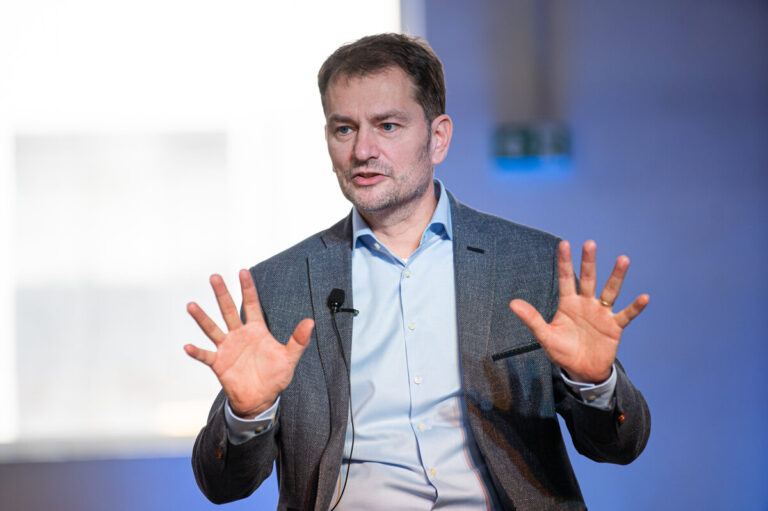 Krize slovenské vlády pokračuje. Další koaliční strana vyzvala předsedu vlády Matoviča, aby odstoupil