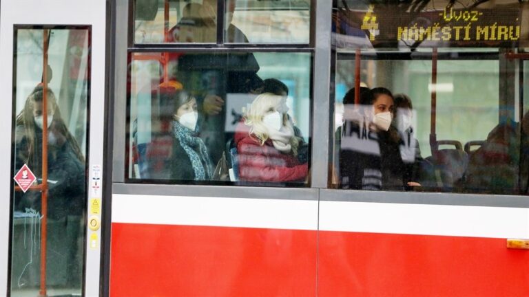 DPP bude v MHD zjišťovat přítomnost nového koronaviru