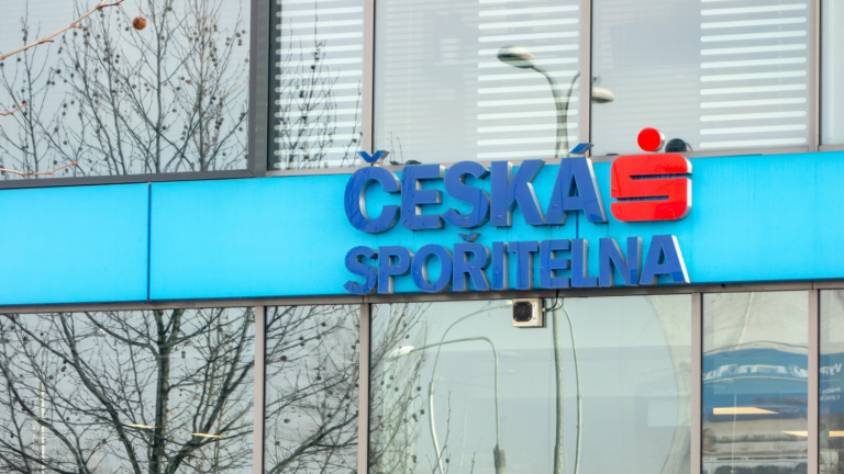 Bankou roku se stala Česká spořitelna, Pojišťovnou Generali ČP