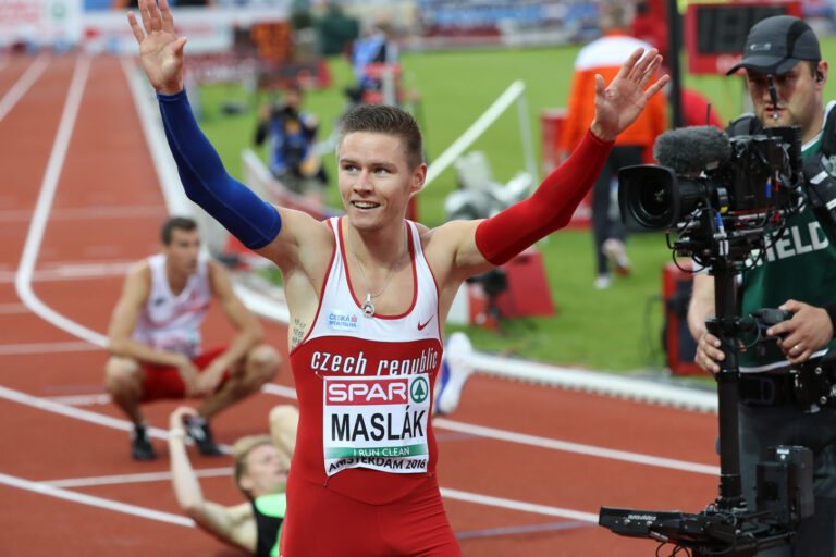 Čtvrtkař Maslák další halový titul nezíská, vypadl v semifinále