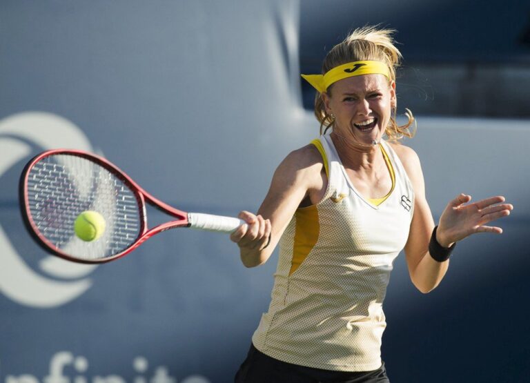 Bouzková klesla v tenisovém žebříčku na konec první stovky