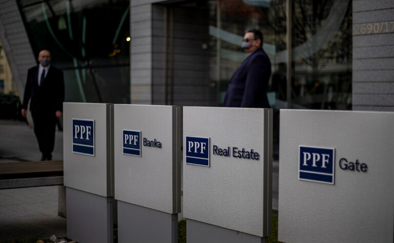 O PPF, dividendách a české ekonomice