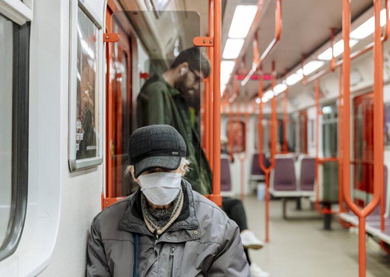 Praha zdraží od srpna jízdné. Cestující si připlatí za jízdenky, cena ročních kuponů zůstane stejná