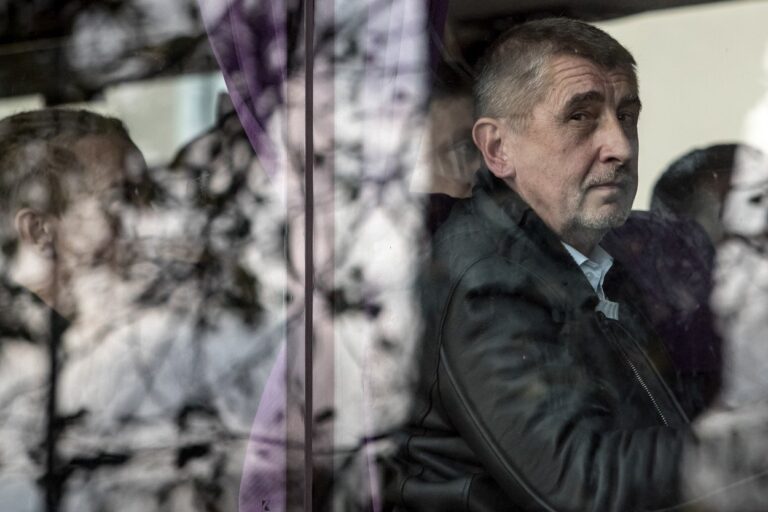 ‚Získán na podkladě dobrovolnosti‘. Slovenští historici nalezli v archivech Babišovu kartu z StB