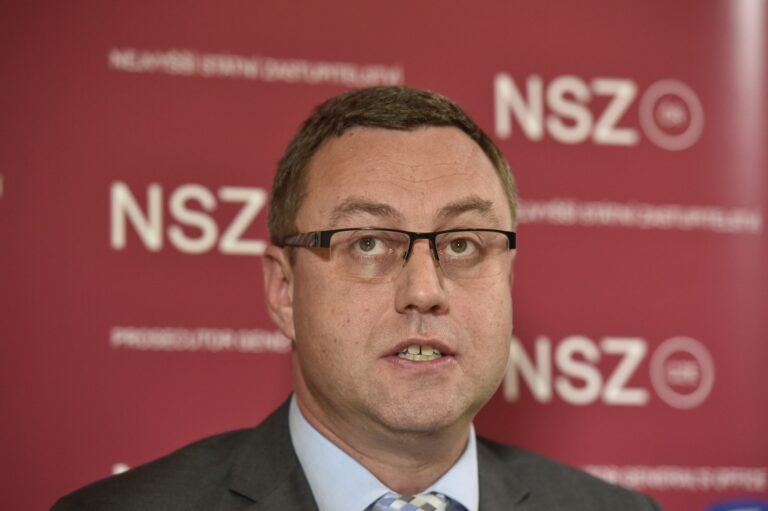 Zeman končí ve funkci nejvyššího státního zástupce. ‚Funkce se vzdal,‘ řekl ministr Havlíček