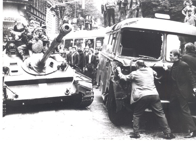 Agresivní Kreml musíme držet na uzdě. Nejvíc nebezpeční jsme ale pořád sami sobě