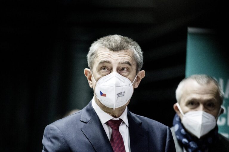 Útočíte na moje děti, toto je největší hyenismus, reagoval Babiš na svědectví svého syna