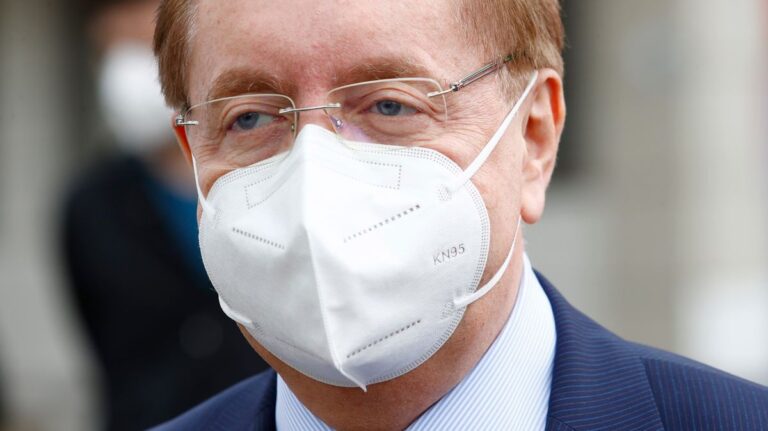 Arenbergerův byznys prověřuje etická komise univerzity