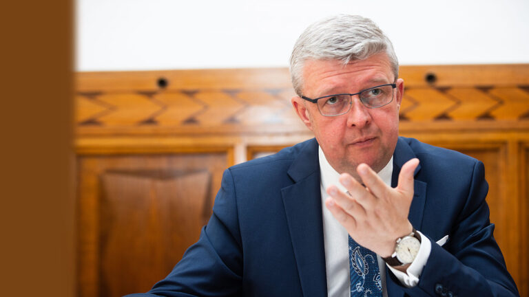 Pomoc byla během pandemie obrovská. Podnikatelé dostali od státu přes 300 miliard, říká Havlíček