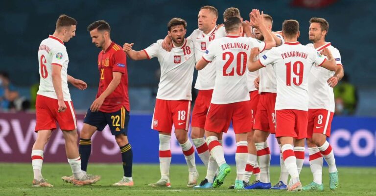 Poláci umlčeli skeptiky, Lewandowski je podle Klinsmanna jako lev