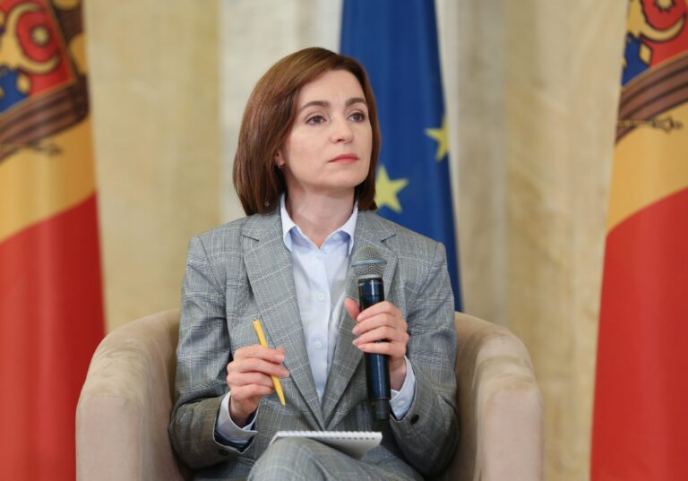 Moldavské volby vyhrála proevropská strana prezidentky Sanduové. Získala nadpoloviční většinu