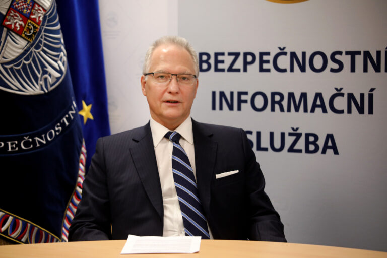 Senátor Láska: Spojenci se mohou obávat, že Koudelku nahradí někdo, kdo bude vynášet informace do Ruska