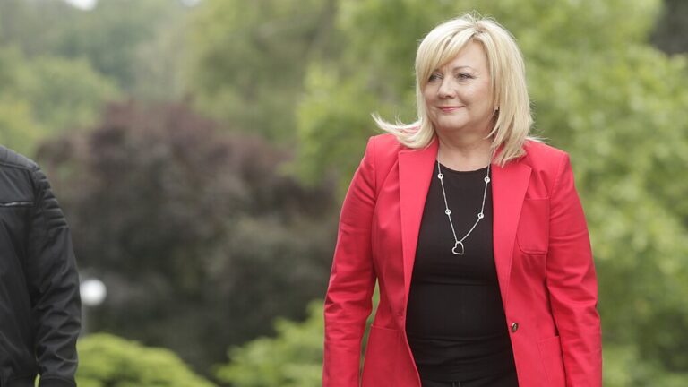 Babiš řešil v Lánech rozpočet. Zeman chce úspory a investice, řekla Schillerová