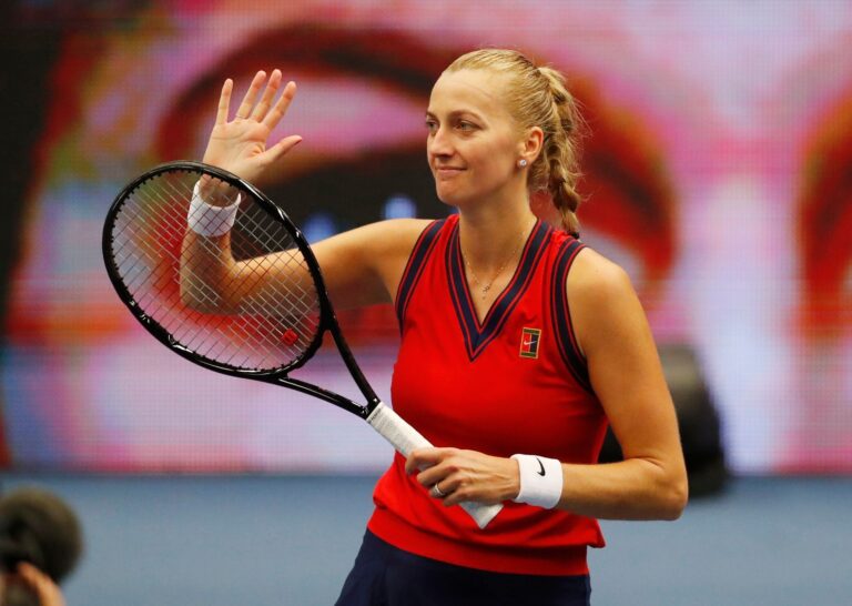 Kvitová přehrála Teichmannovou a je v Ostravě v semifinále, Martincová nestačila na Sakkariovou