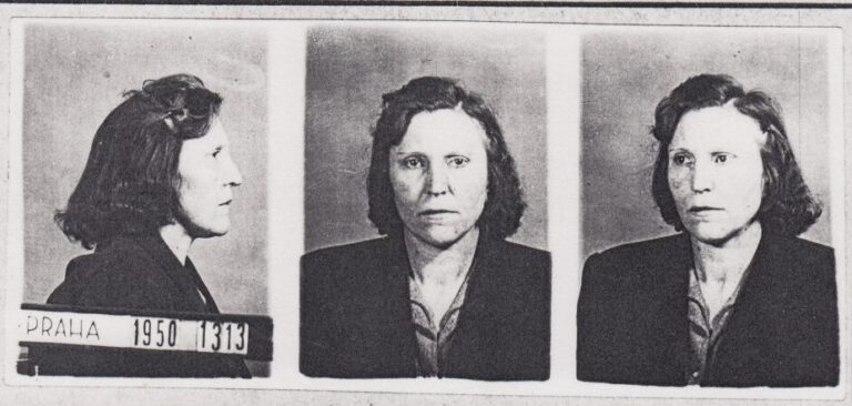 „Umřu, pusťte ke mně dceru,“ prosila komunisty. Vazbu nepřežila, dcera měla doživotní následky