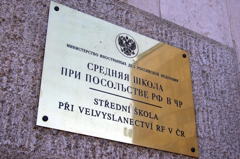 Moskva pokračuje v eskalaci napětí v Evropě.